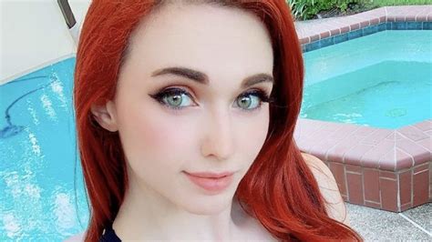 amouranth hot tub